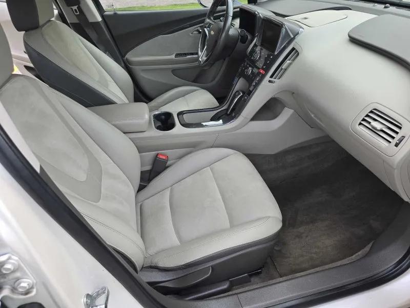 used 2014 Chevrolet Volt car, priced at $4,500