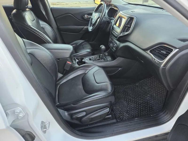 used 2019 Jeep Cherokee car, priced at $14,500