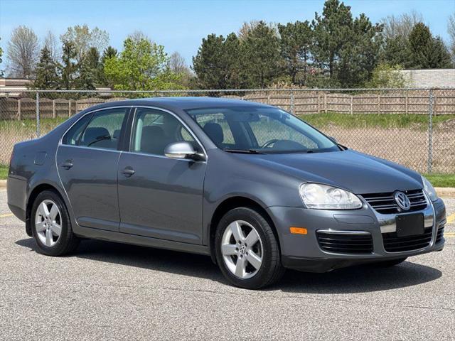used 2009 Volkswagen Jetta car, priced at $5,500