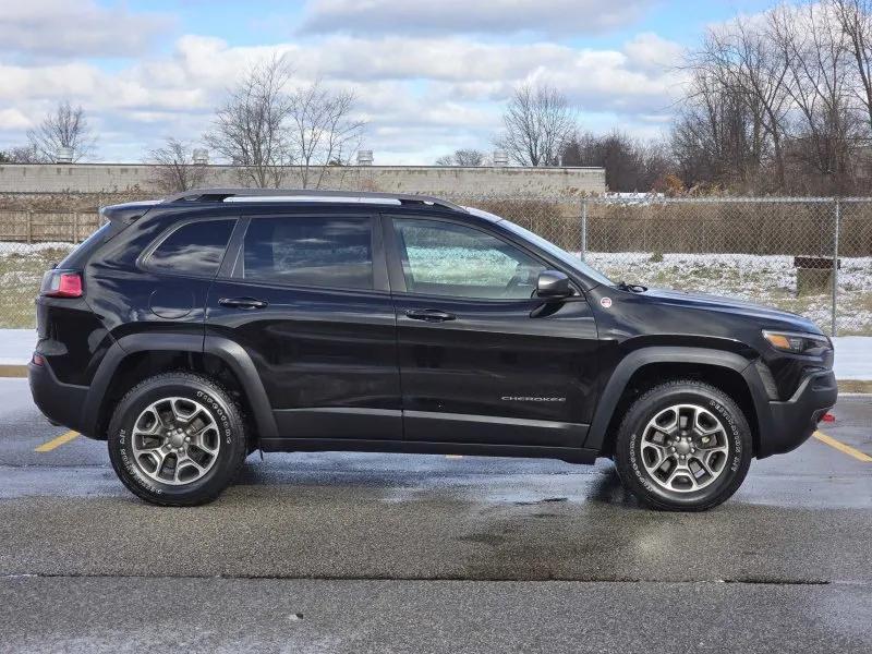 used 2020 Jeep Cherokee car, priced at $14,700