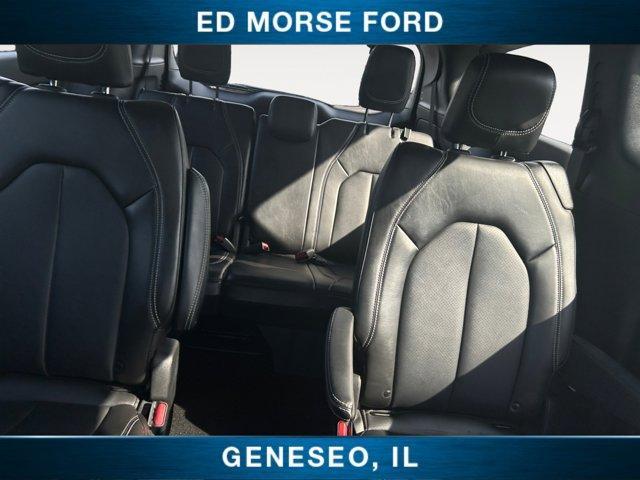 used 2025 Chrysler Pacifica car, priced at $35,999