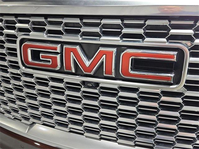 used 2022 GMC Yukon XL car, priced at $53,499