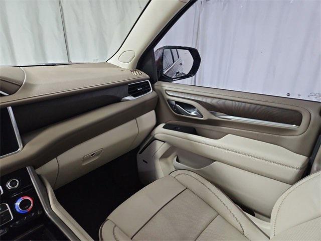 used 2022 GMC Yukon XL car, priced at $53,499