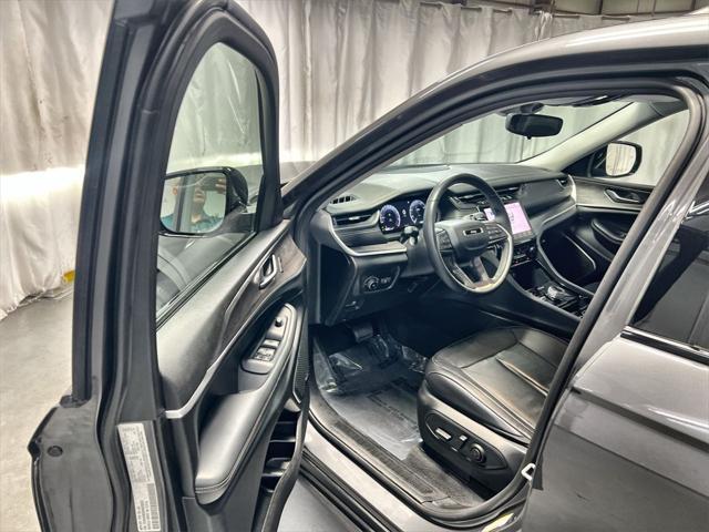 used 2022 Jeep Grand Cherokee L car, priced at $31,999
