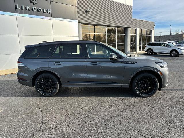 new 2025 Lincoln Aviator car, priced at $75,925