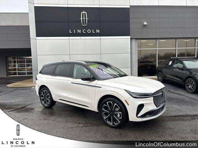 new 2025 Lincoln Nautilus car, priced at $66,600