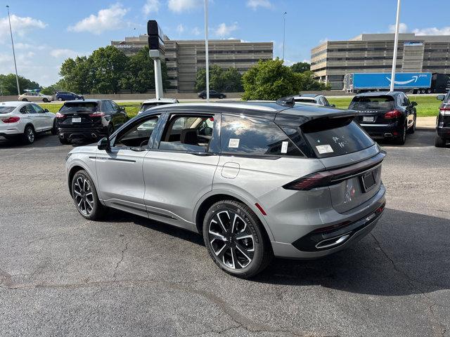 new 2025 Lincoln Nautilus car, priced at $62,576