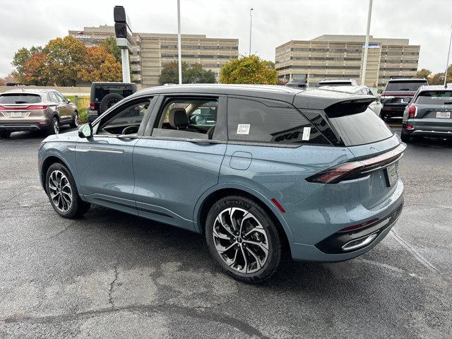 new 2025 Lincoln Nautilus car, priced at $61,355