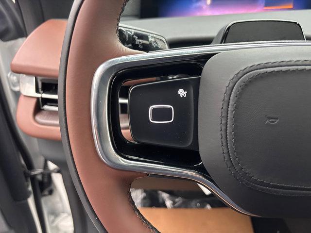 new 2025 Lincoln Navigator car, priced at $103,335