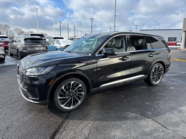 new 2025 Lincoln Aviator car, priced at $77,720