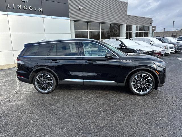 new 2025 Lincoln Aviator car, priced at $77,720