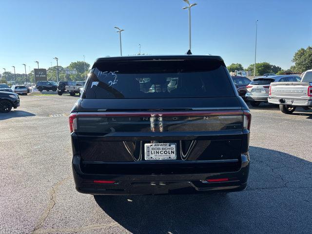 new 2025 Lincoln Navigator car, priced at $118,735