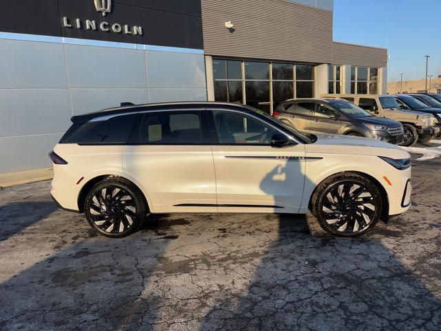 new 2025 Lincoln Nautilus car, priced at $82,395