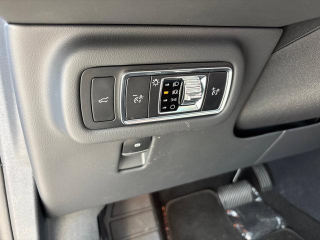 new 2025 Lincoln Nautilus car, priced at $62,500