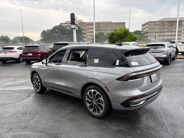 new 2025 Lincoln Nautilus car, priced at $65,304