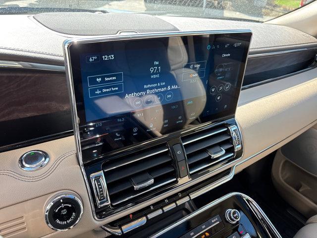 new 2024 Lincoln Navigator car, priced at $93,913