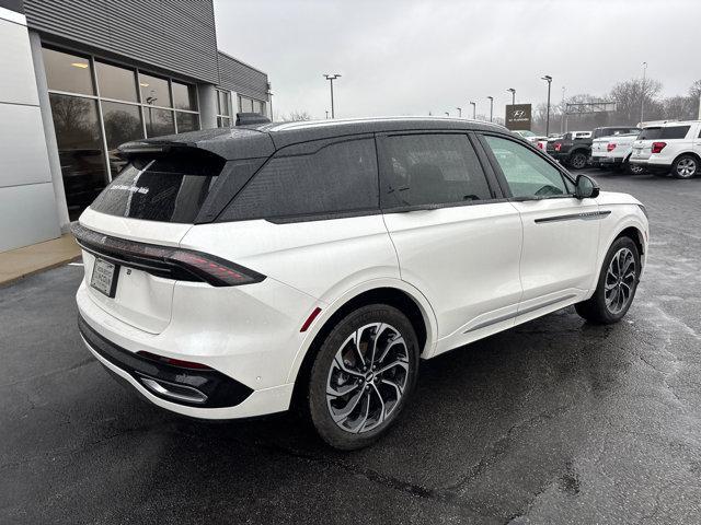 new 2024 Lincoln Nautilus car, priced at $58,970