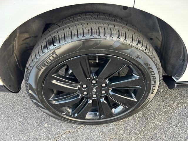 used 2024 Lincoln Navigator car, priced at $84,985