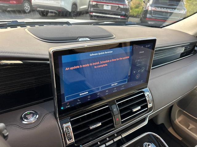 used 2024 Lincoln Navigator car, priced at $84,985