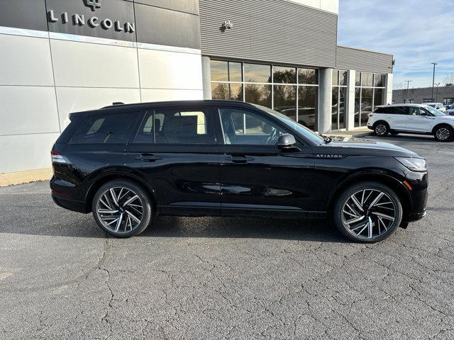 new 2025 Lincoln Aviator car, priced at $92,875