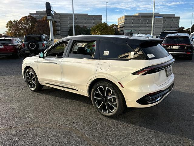 new 2025 Lincoln Nautilus car, priced at $68,955