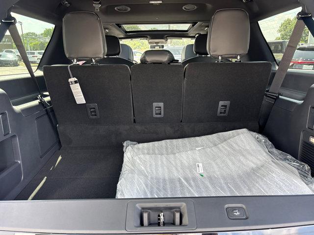 new 2025 Lincoln Navigator car, priced at $112,425
