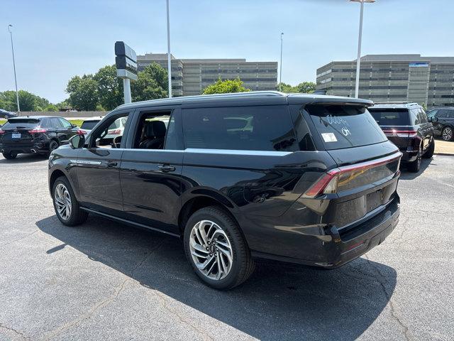 new 2025 Lincoln Navigator car, priced at $105,795
