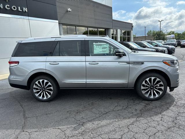 new 2024 Lincoln Navigator car, priced at $98,320