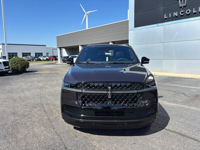 new 2025 Lincoln Navigator car, priced at $110,555