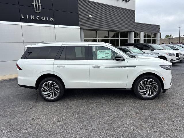 new 2025 Lincoln Navigator car, priced at $104,305