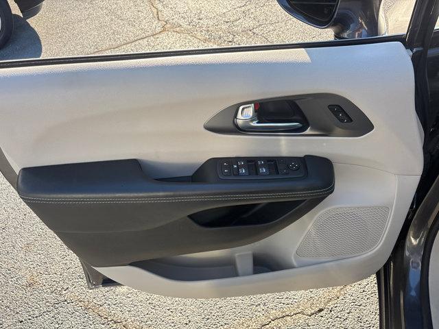 used 2022 Chrysler Pacifica car, priced at $17,985