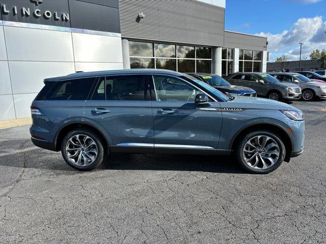 new 2025 Lincoln Aviator car, priced at $73,025