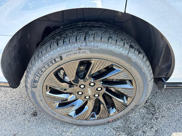 new 2025 Lincoln Navigator car, priced at $110,185