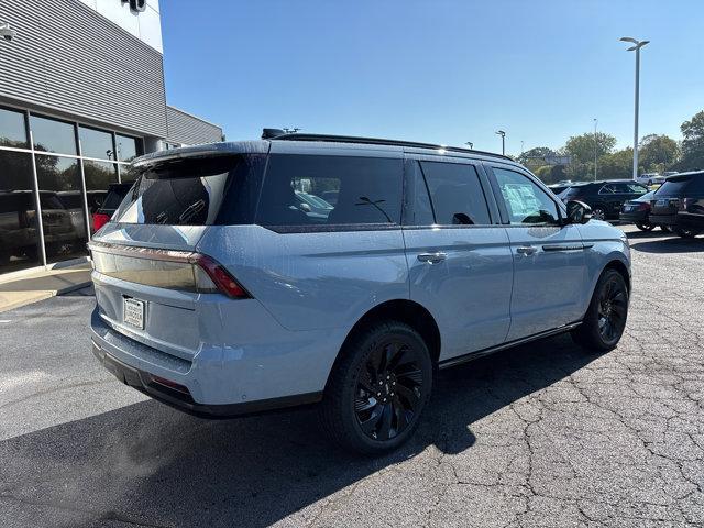 new 2025 Lincoln Navigator car, priced at $110,185