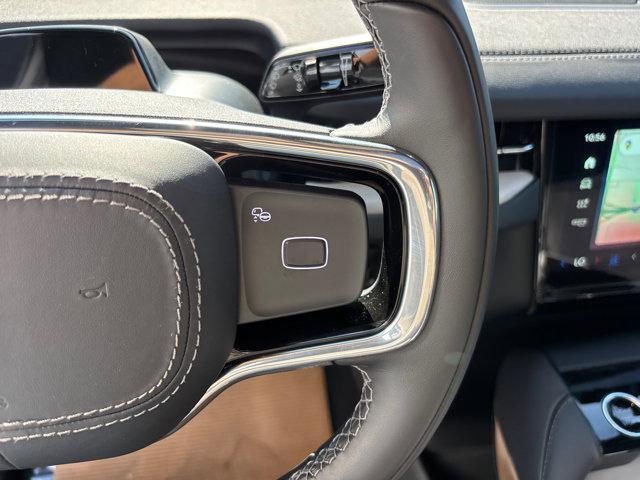 new 2025 Lincoln Navigator car, priced at $110,185