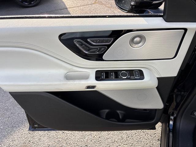 new 2025 Lincoln Aviator car, priced at $88,770