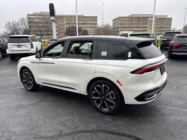 new 2025 Lincoln Nautilus car, priced at $64,205