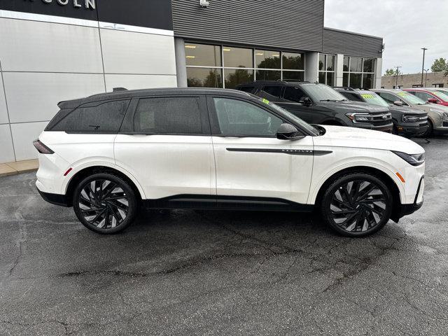 new 2024 Lincoln Nautilus car, priced at $65,136