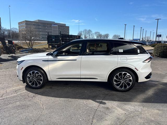 new 2025 Lincoln Nautilus car, priced at $67,910