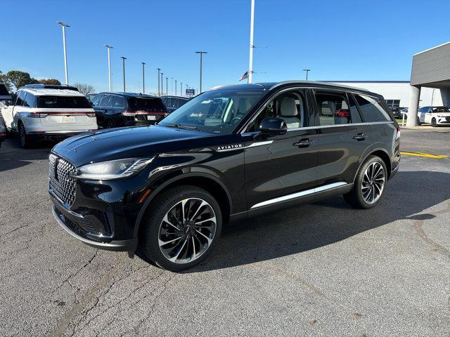 new 2025 Lincoln Aviator car, priced at $73,675