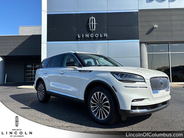 new 2024 Lincoln Aviator car, priced at $63,197