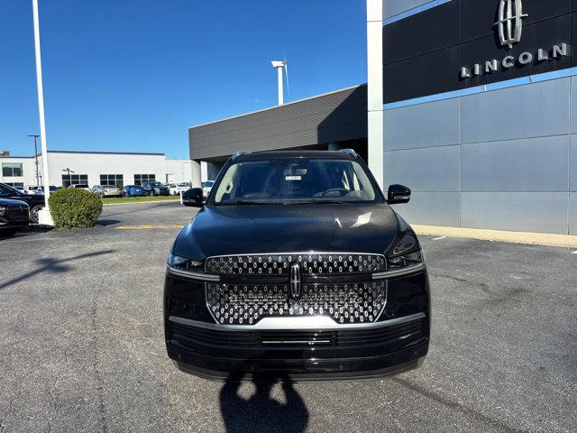 new 2025 Lincoln Navigator car, priced at $106,575