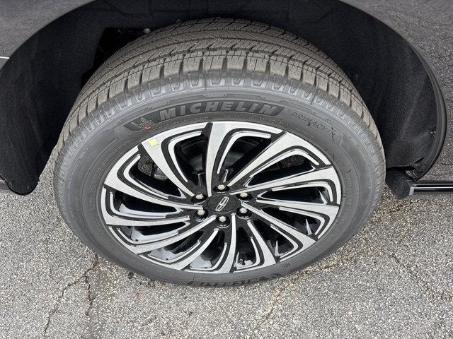 new 2025 Lincoln Navigator car, priced at $119,435