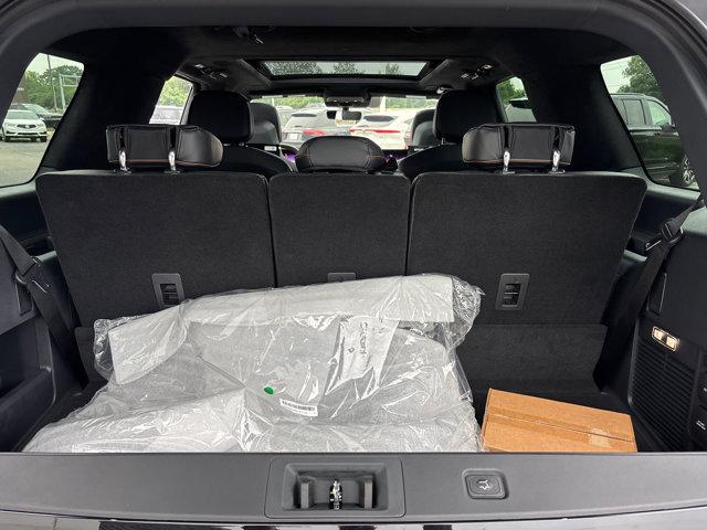 new 2025 Lincoln Navigator car, priced at $119,435