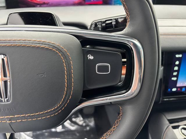 new 2025 Lincoln Navigator car, priced at $119,435