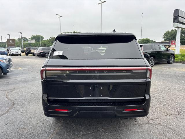 new 2025 Lincoln Navigator car, priced at $119,435