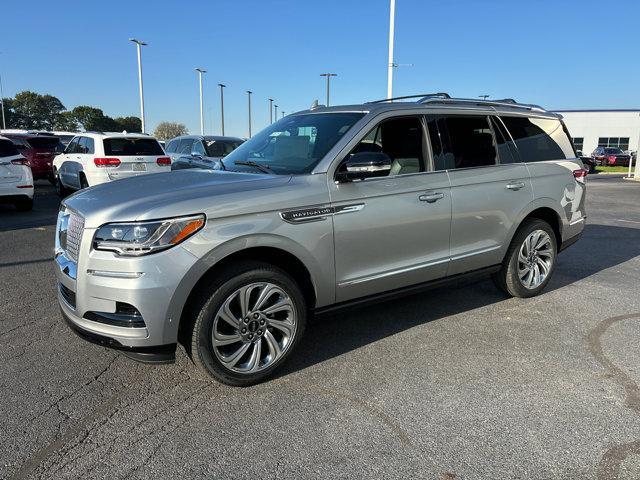 new 2024 Lincoln Navigator car, priced at $84,101