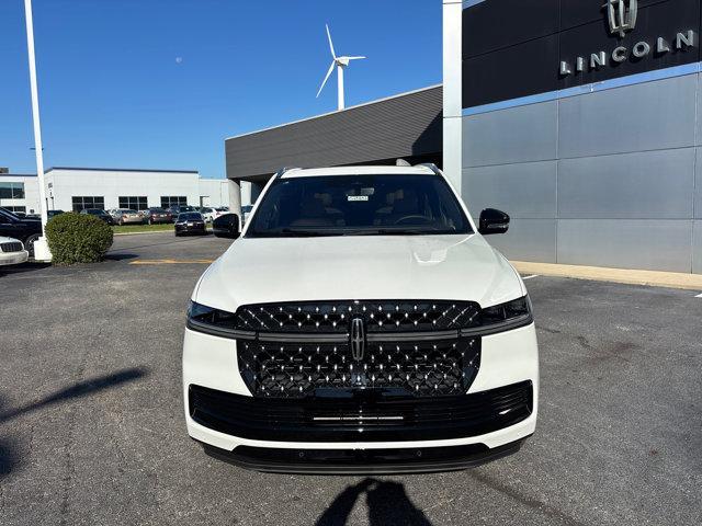 new 2025 Lincoln Navigator car, priced at $122,940