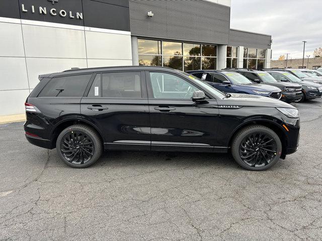 new 2025 Lincoln Aviator car, priced at $75,675