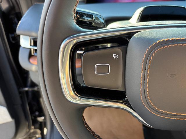 new 2025 Lincoln Navigator car, priced at $122,835